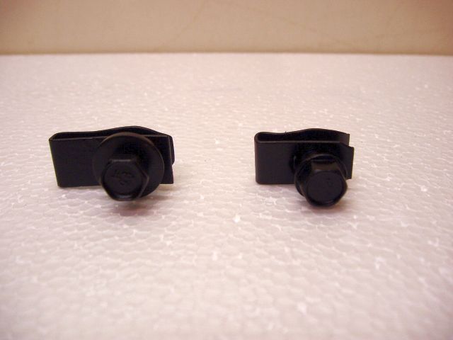 img/radiatorsupportbolts.jpg